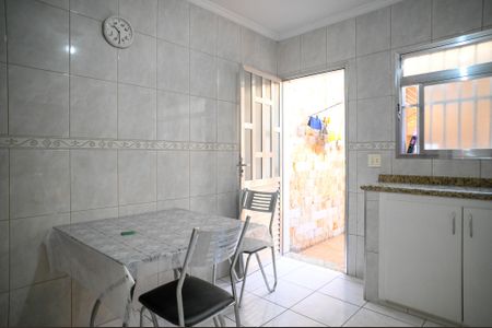 Casa à venda com 92m², 2 quartos e 1 vaga Casa à venda com 92m², 2 quartos e 1 vagaCozinha