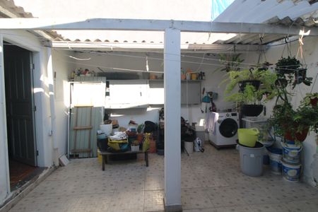 Casa à venda com 100m², 2 quartos e 2 vagasÁrea de Serviço