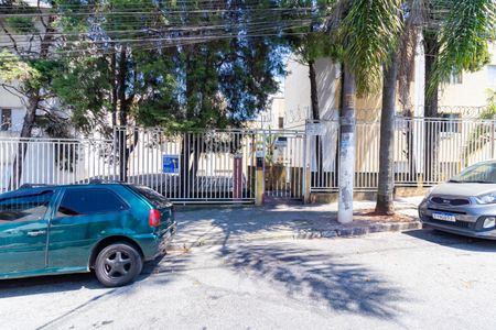 Apartamento à venda com 40m², 2 quartos e 1 vaga Apartamento à venda com 40m², 2 quartos e 1 vagaFachada