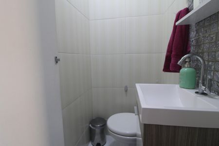 Casa à venda com 113m², 3 quartos e 2 vagasLavabo