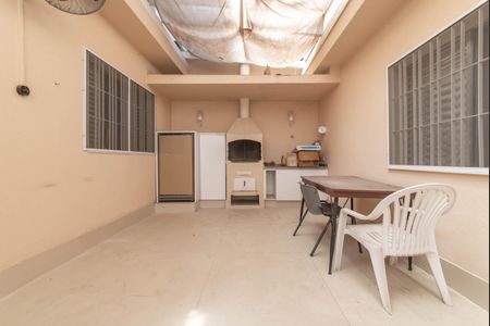 Casa à venda com 310m², 3 quartos e 4 vagas Casa à venda com 310m², 3 quartos e 4 vagasÁrea Gourmet