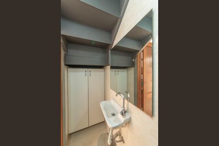 Casa à venda com 310m², 3 quartos e 4 vagas Casa à venda com 310m², 3 quartos e 4 vagasÁrea Gourmet - Lavabo