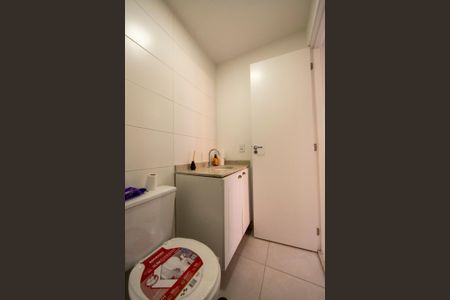 Apartamento à venda com 60m², 2 quartos e 1 vaga Apartamento à venda com 60m², 2 quartos e 1 vagaBanheiro