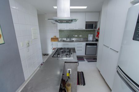 Apartamento à venda com 80m², 3 quartos e 2 vagasCozinha