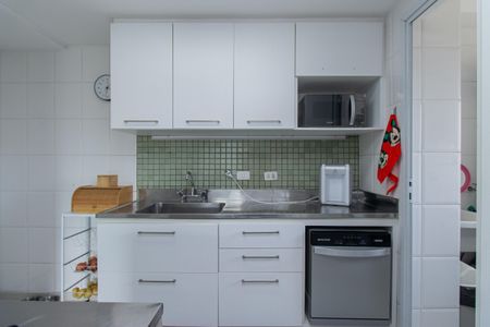 Apartamento à venda com 80m², 3 quartos e 2 vagasCozinha