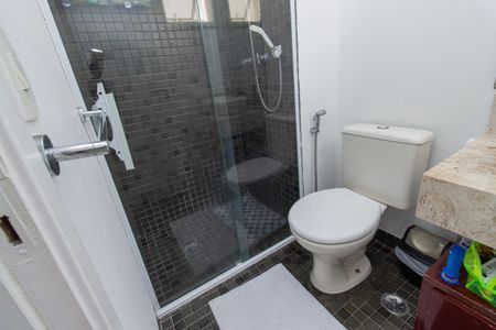 Apartamento à venda com 80m², 3 quartos e 2 vagasBanheiro da Suíte