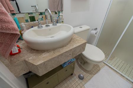 Apartamento à venda com 80m², 3 quartos e 2 vagasBanheiro