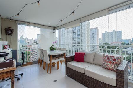 Apartamento à venda com 80m², 3 quartos e 2 vagasVaranda