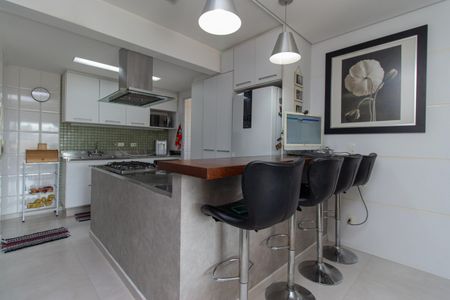 Apartamento à venda com 80m², 3 quartos e 2 vagasCozinha