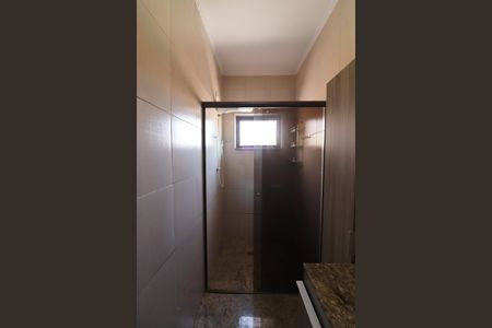 Casa à venda com 233m², 3 quartos e 3 vagasBanheiro Social