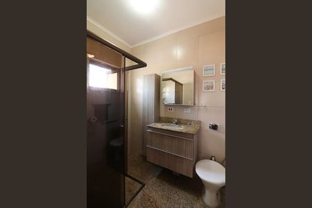 Casa à venda com 233m², 3 quartos e 3 vagasQuarto 1 - Suíte Banheiro 