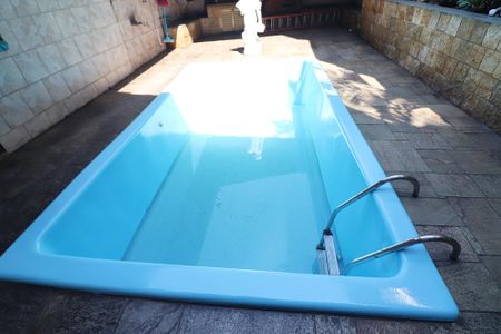 Casa à venda com 233m², 3 quartos e 3 vagasPiscina