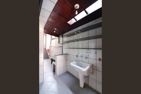 Casa à venda com 233m², 3 quartos e 3 vagasÁrea de Serviço