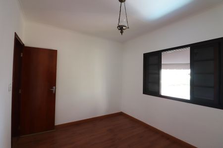 Casa à venda com 233m², 3 quartos e 3 vagasQuarto 3