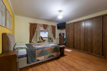 Casa à venda com 233m², 4 quartos e 3 vagasQuarto