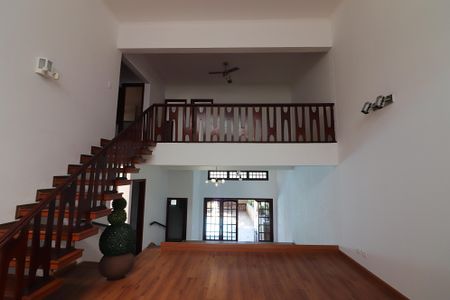 Casa à venda com 233m², 3 quartos e 3 vagasSala 