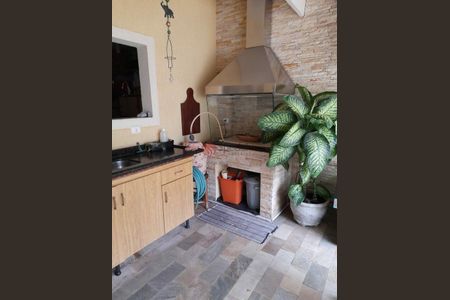 Casa à venda com 294m², 3 quartos e 4 vagas