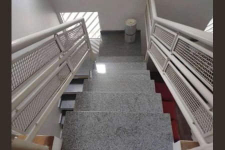 Casa à venda com 233m², 3 quartos e 4 vagas