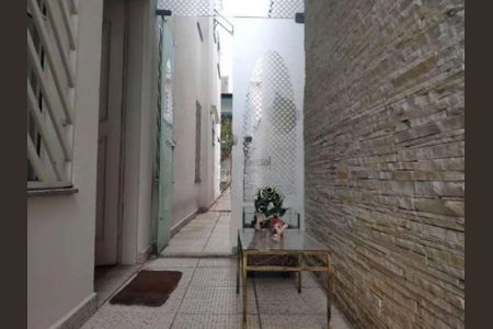 Casa à venda com 233m², 3 quartos e 4 vagas