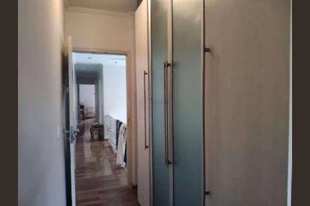 Casa à venda com 233m², 3 quartos e 4 vagas