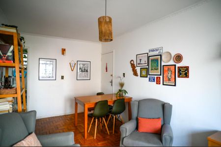 Apartamento à venda com 78m², 2 quartos e sem vagaSala