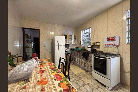 Casa à venda com 200m², 2 quartos e 1 vaga