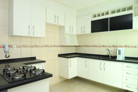 Casa à venda com 64m², 2 quartos e 1 vagaCozinha