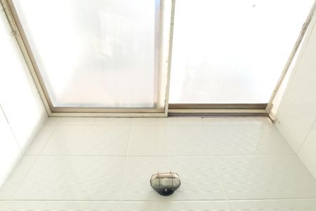 Casa à venda com 64m², 2 quartos e 1 vagaÁrea de Serviço - Teto retrátil