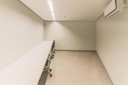Studio à venda com 37m², 1 quarto e 1 vaga Studio à venda com 37m², 1 quarto e 1 vagaCoworking