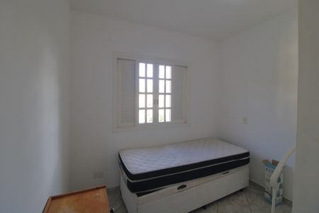 Casa de condomínio à venda com 180m², 3 quartos e 2 vagasQuarto 2