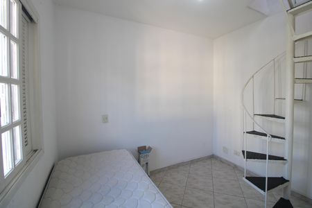 Casa de condomínio à venda com 180m², 3 quartos e 2 vagasQuarto 2