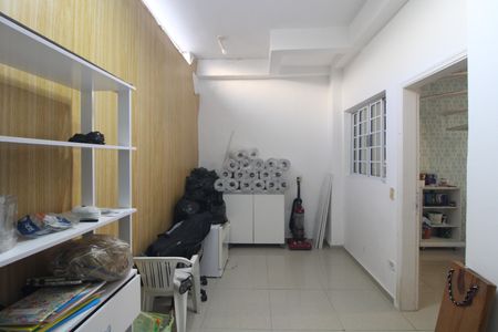 Casa de condomínio à venda com 180m², 3 quartos e 2 vagasQuarto de Serviço