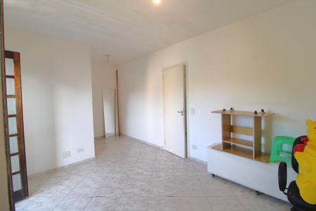 Casa de condomínio à venda com 180m², 3 quartos e 2 vagasSuíte