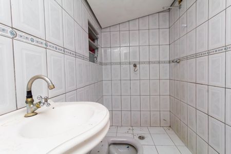 Casa para alugar com 150m², 3 quartos e 2 vagas Casa para alugar com 150m², 3 quartos e 2 vagasBanheiro da Suíte