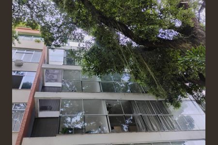 Apartamento à venda com 45m², 1 quarto e sem vaga Apartamento à venda com 45m², 1 quarto e sem vagaFachada