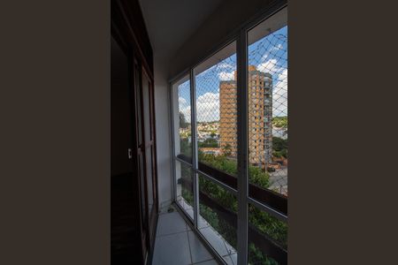 Apartamento à venda com 75m², 2 quartos e 1 vaga Apartamento à venda com 75m², 2 quartos e 1 vagaVaranda da Sala
