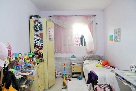 Casa à venda com 180m², 3 quartos e 2 vagasQuarto 2