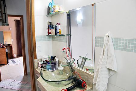 Casa à venda com 180m², 3 quartos e 2 vagasBanheiro Social