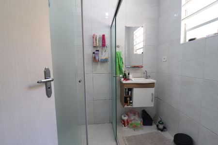 Casa à venda com 240m², 2 quartos e 3 vagasCasa 2 - Banheiro