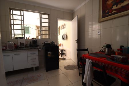 Casa à venda com 240m², 2 quartos e 3 vagasCasa 2 - Cozinha