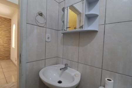 Casa à venda com 240m², 2 quartos e 3 vagasCasa 3 - Banheiro