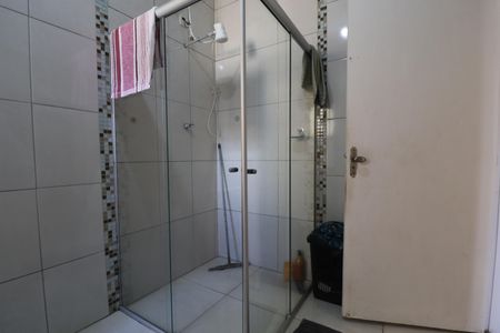 Casa à venda com 240m², 2 quartos e 3 vagasCasa 1 - Banheiro 1