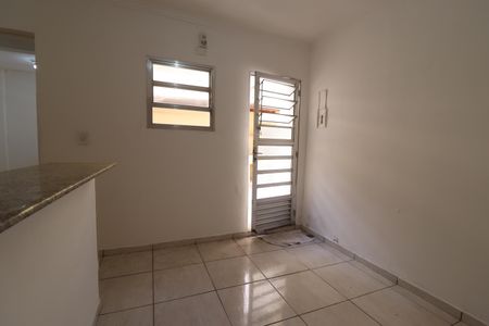 Casa à venda com 240m², 2 quartos e 3 vagasCasa 3 - Cozinha