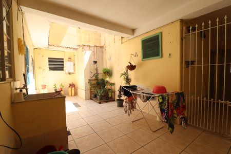 Casa à venda com 240m², 2 quartos e 3 vagasCasa 2 - Área de Serviço