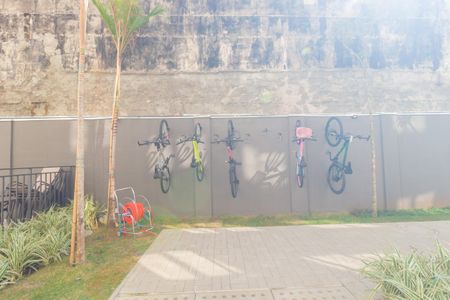 Apartamento à venda com 24m², 1 quarto e sem vaga Apartamento à venda com 24m², 1 quarto e sem vagaÁrea comum - Bicicletário