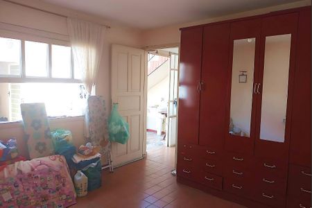 Casa à venda com 250m², 4 quartos e 4 vagas Casa à venda com 250m², 4 quartos e 4 vagasFoto 16