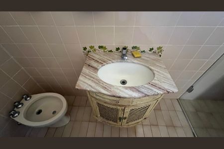 Casa à venda com 675m², 4 quartos e 6 vagas