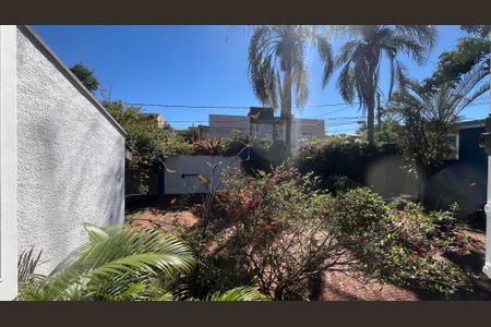 Casa à venda com 675m², 4 quartos e 6 vagas