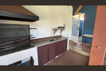 Casa à venda com 675m², 4 quartos e 6 vagas