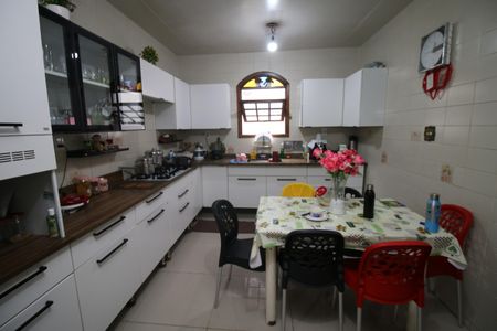 Casa à venda com 360m², 3 quartos e 4 vagasCozinha